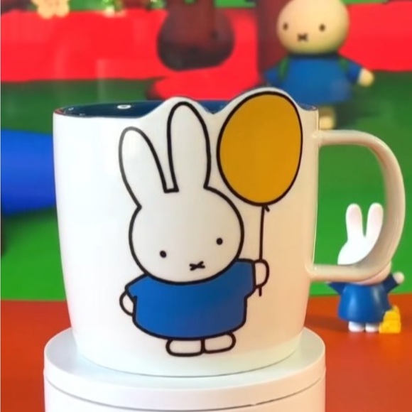 Miffy Balloon Mug - Picture 3 of 3